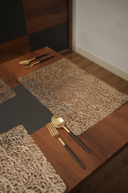 Artistic Metallic Rectangle Table Mats