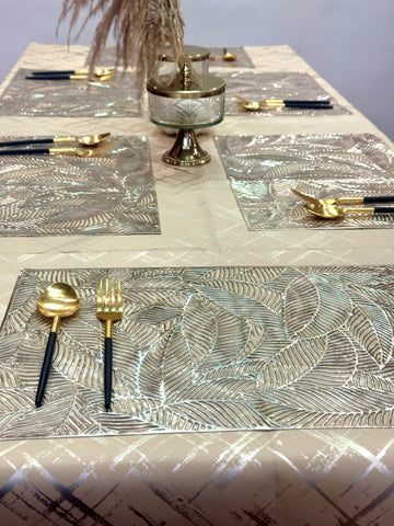 Broad Leaf Overlap Rectangle Metallic Table Mats