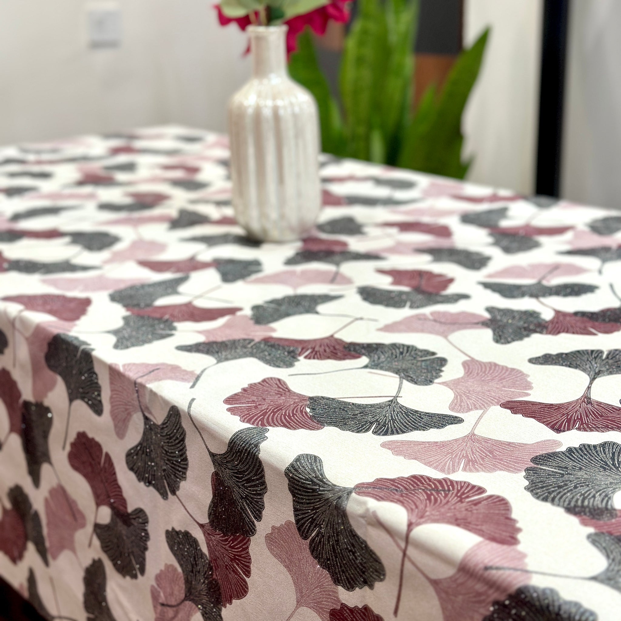 Hibiscus Shimmer Table Cover