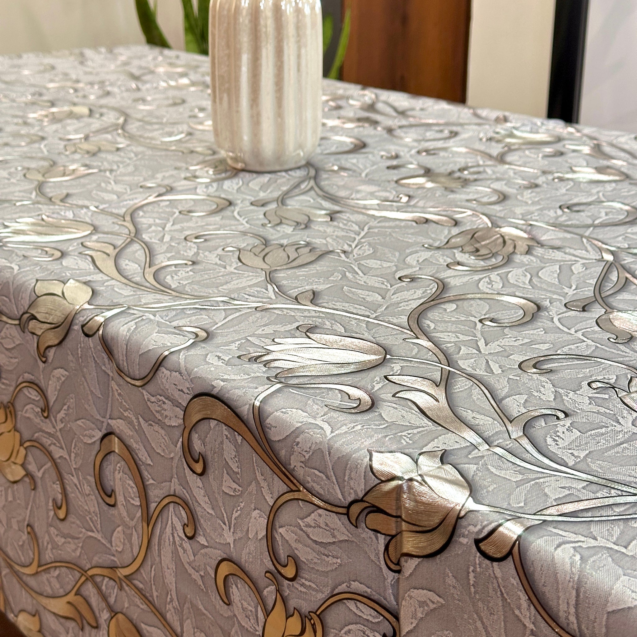 Lily Bloom Metallic Table Cover