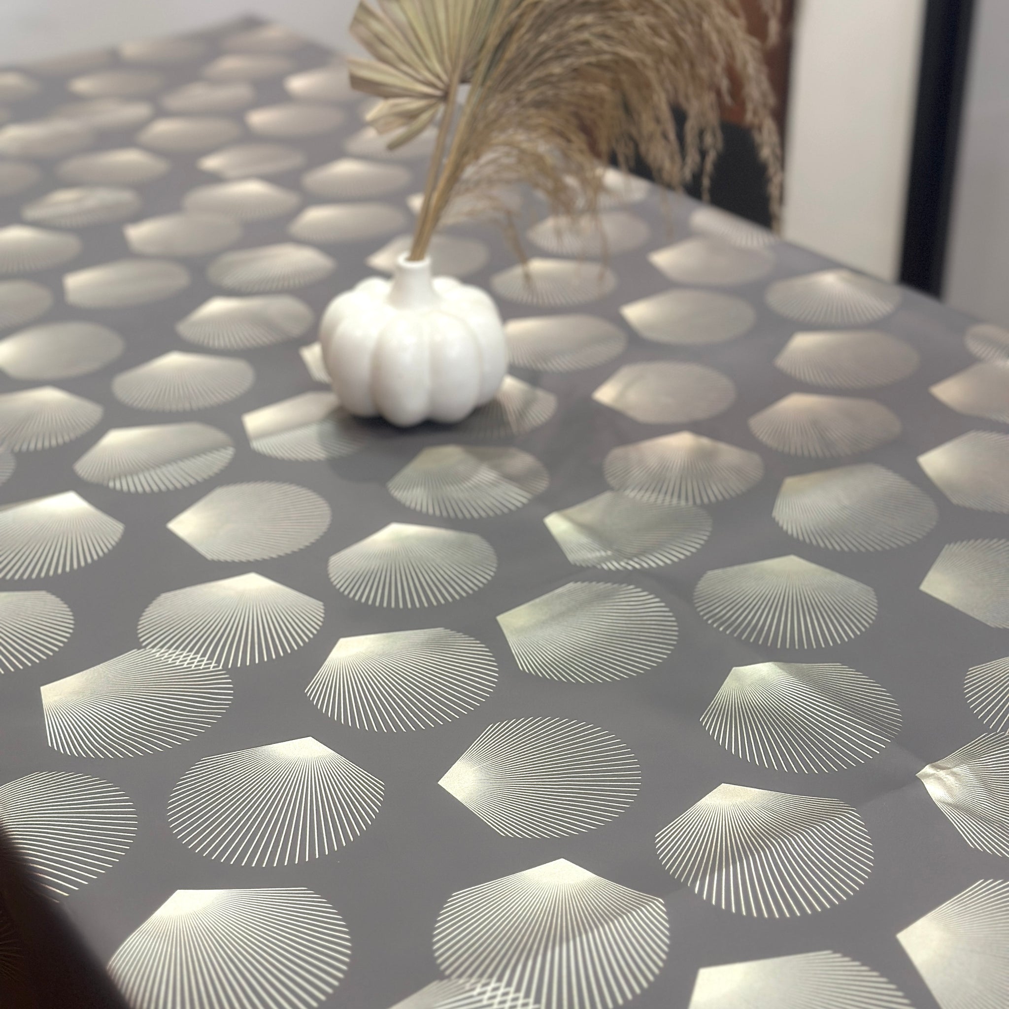 Shells Premium Table Cover