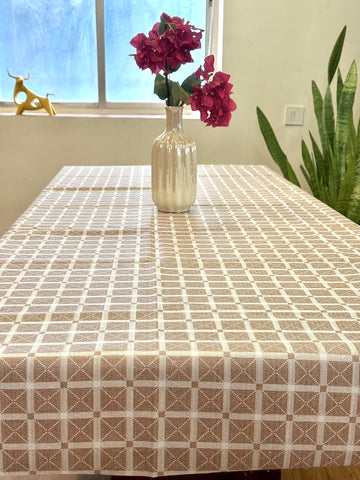 Box Cross Shimmer Table Cover