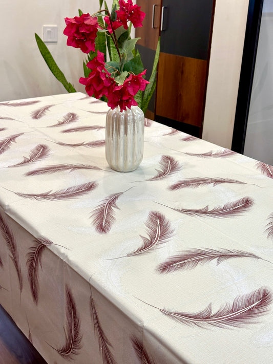 Sparkling Feather Shimmer Table Cover