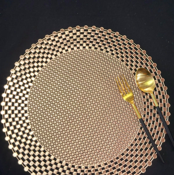 Elegant Crossbeads Metallic Table Mats