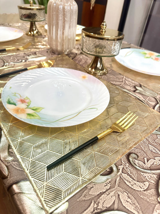 Gold Geometric Metallic Table Mat Set